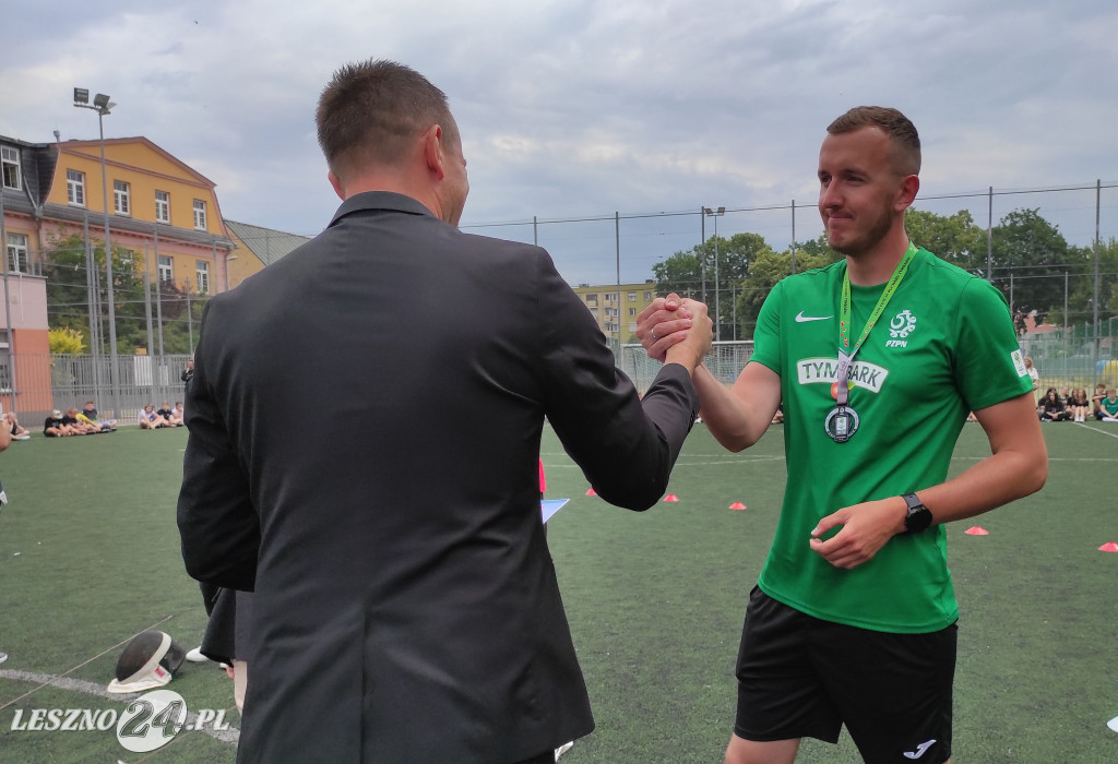 Wyróżnieni sportowcy SP 7 w Lesznie