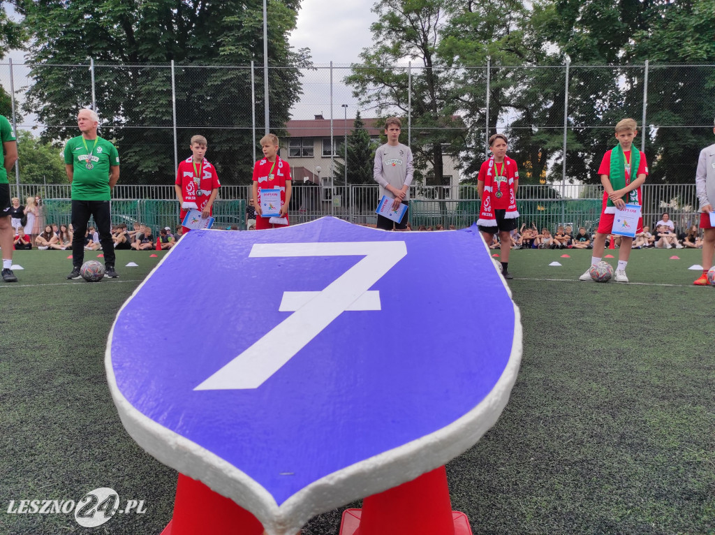 Wyróżnieni sportowcy SP 7 w Lesznie