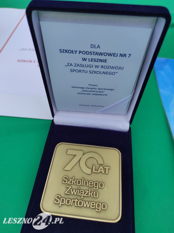 Wyróżnieni sportowcy SP 7 w Lesznie