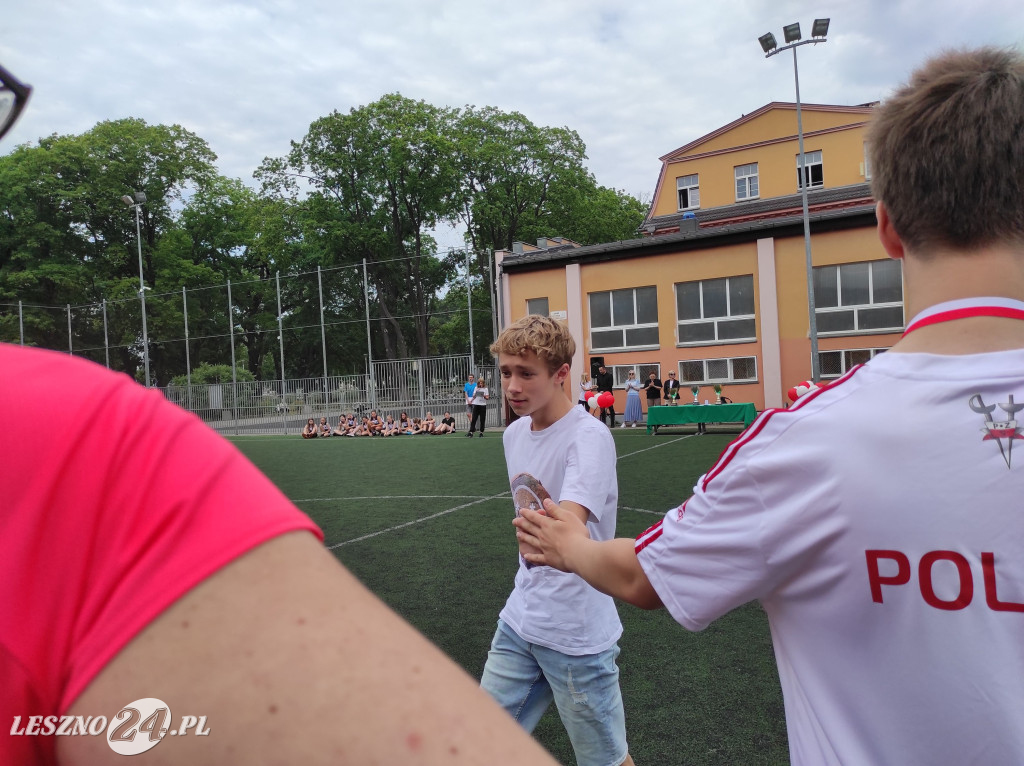 Wyróżnieni sportowcy SP 7 w Lesznie