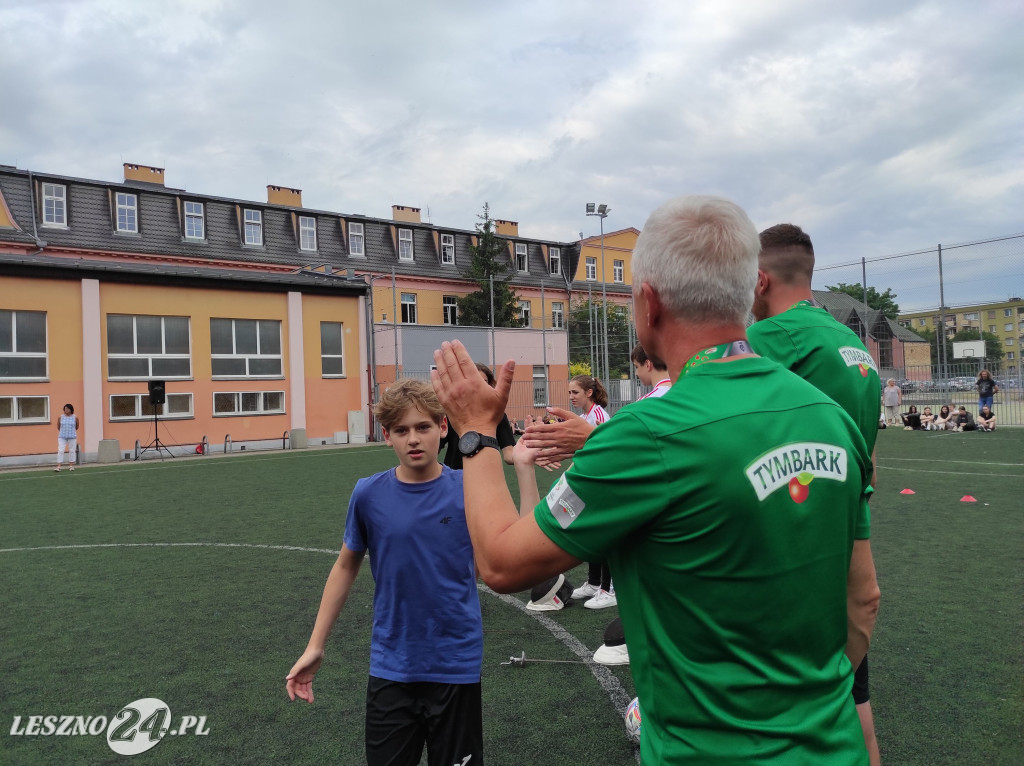 Wyróżnieni sportowcy SP 7 w Lesznie