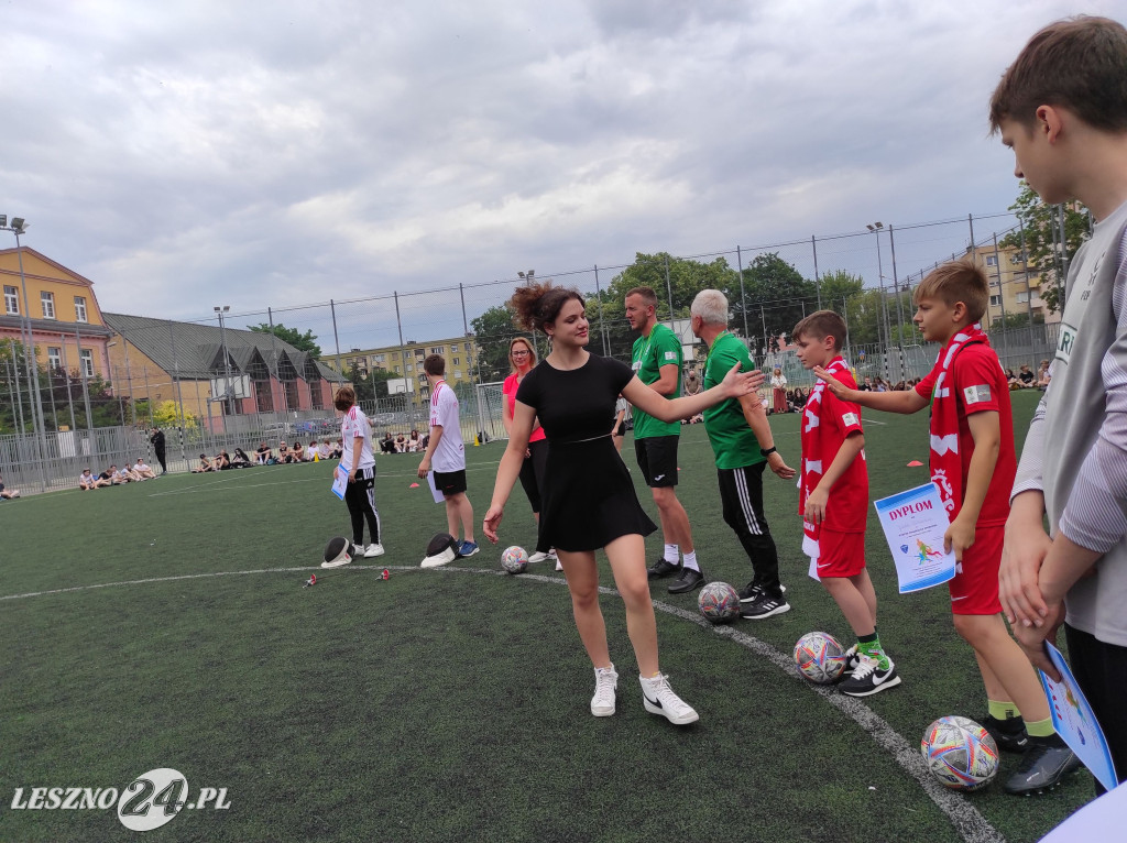 Wyróżnieni sportowcy SP 7 w Lesznie