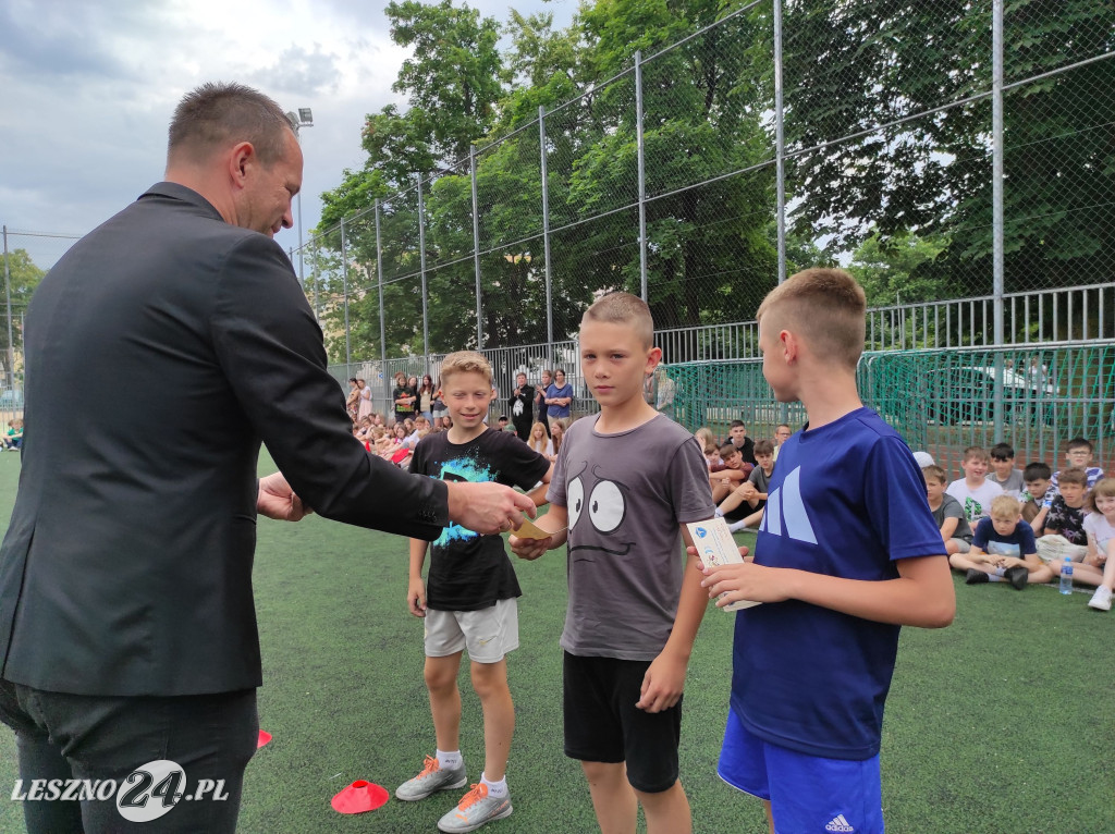 Wyróżnieni sportowcy SP 7 w Lesznie