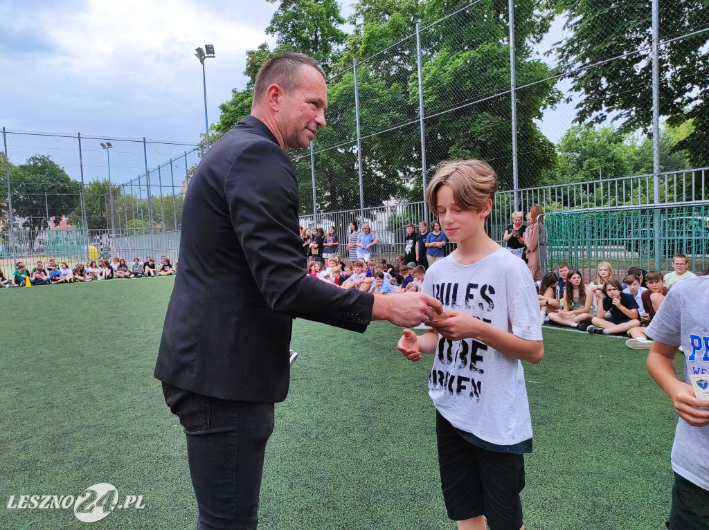 Wyróżnieni sportowcy SP 7 w Lesznie