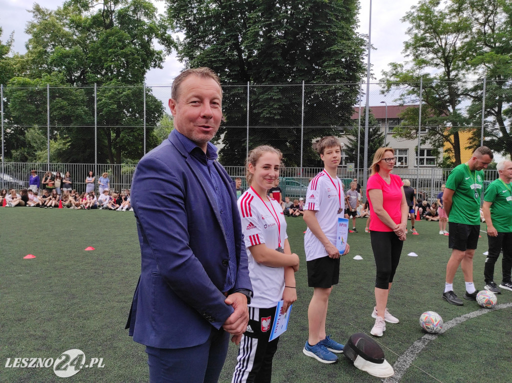 Wyróżnieni sportowcy SP 7 w Lesznie