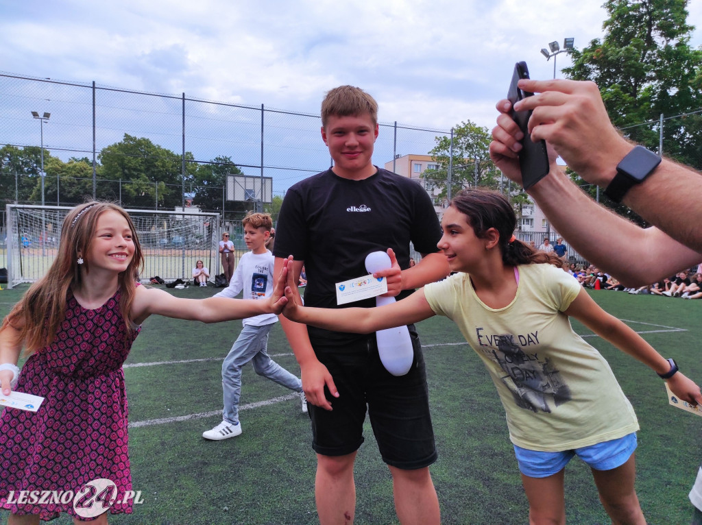 Wyróżnieni sportowcy SP 7 w Lesznie