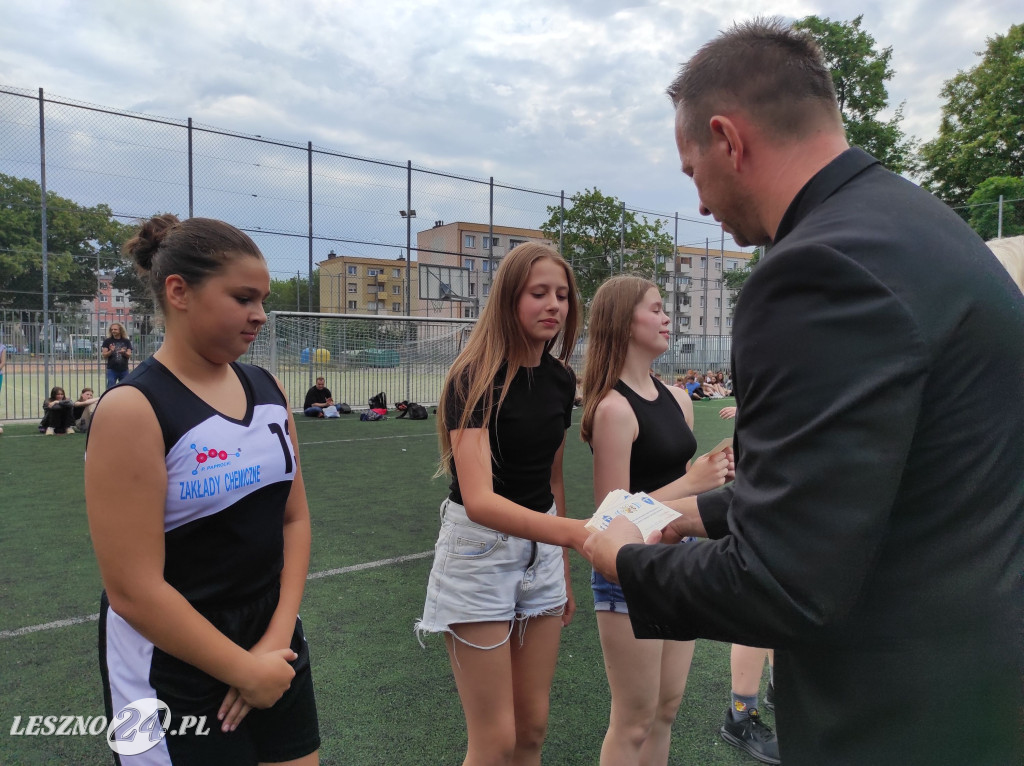 Wyróżnieni sportowcy SP 7 w Lesznie
