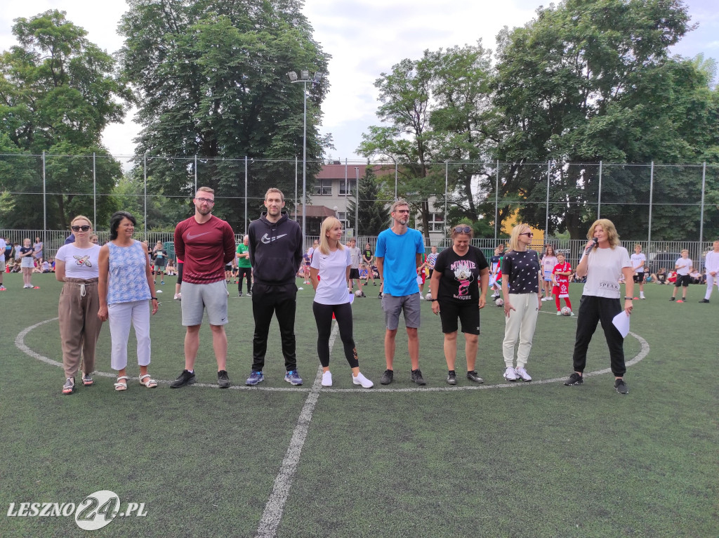 Wyróżnieni sportowcy SP 7 w Lesznie