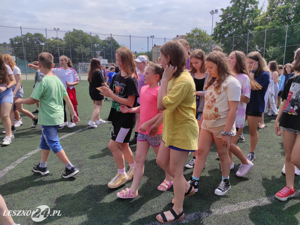 Wyróżnieni sportowcy SP 7 w Lesznie