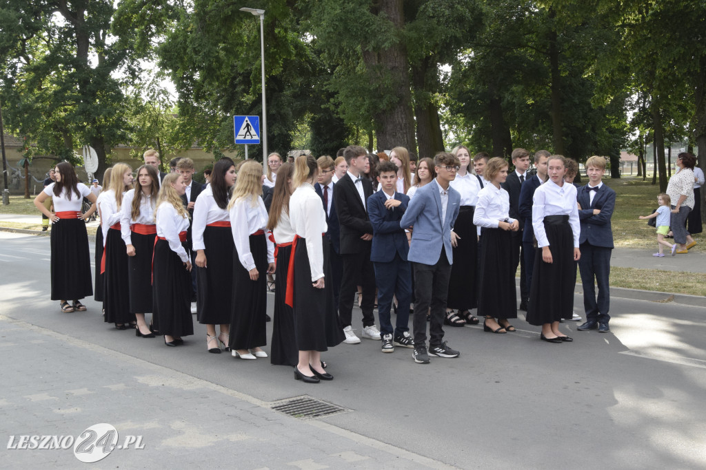 Pożegnanie ósmoklasistów w Wilkowicach