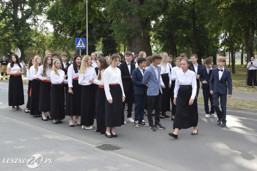 Pożegnanie ósmoklasistów w Wilkowicach