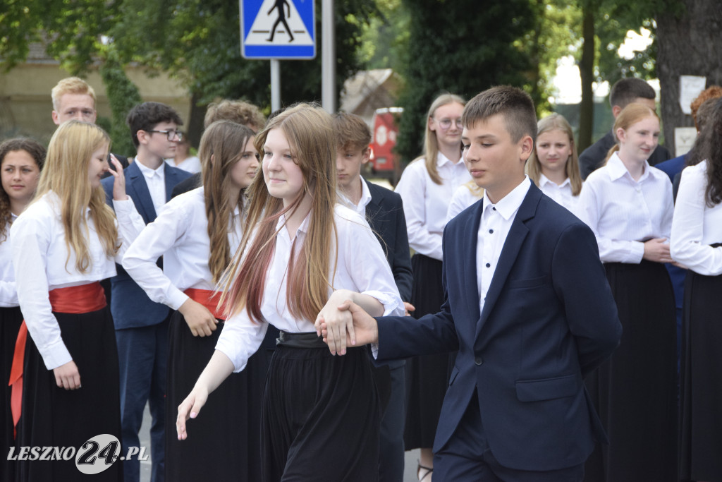 Pożegnanie ósmoklasistów w Wilkowicach