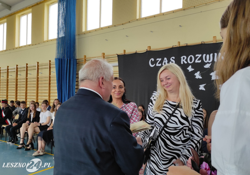 Zakończenie roku szkolnego w Dąbczu