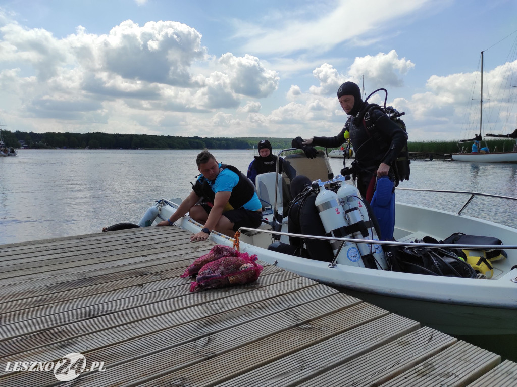 Czyszczenie Jeziora Dominickiego