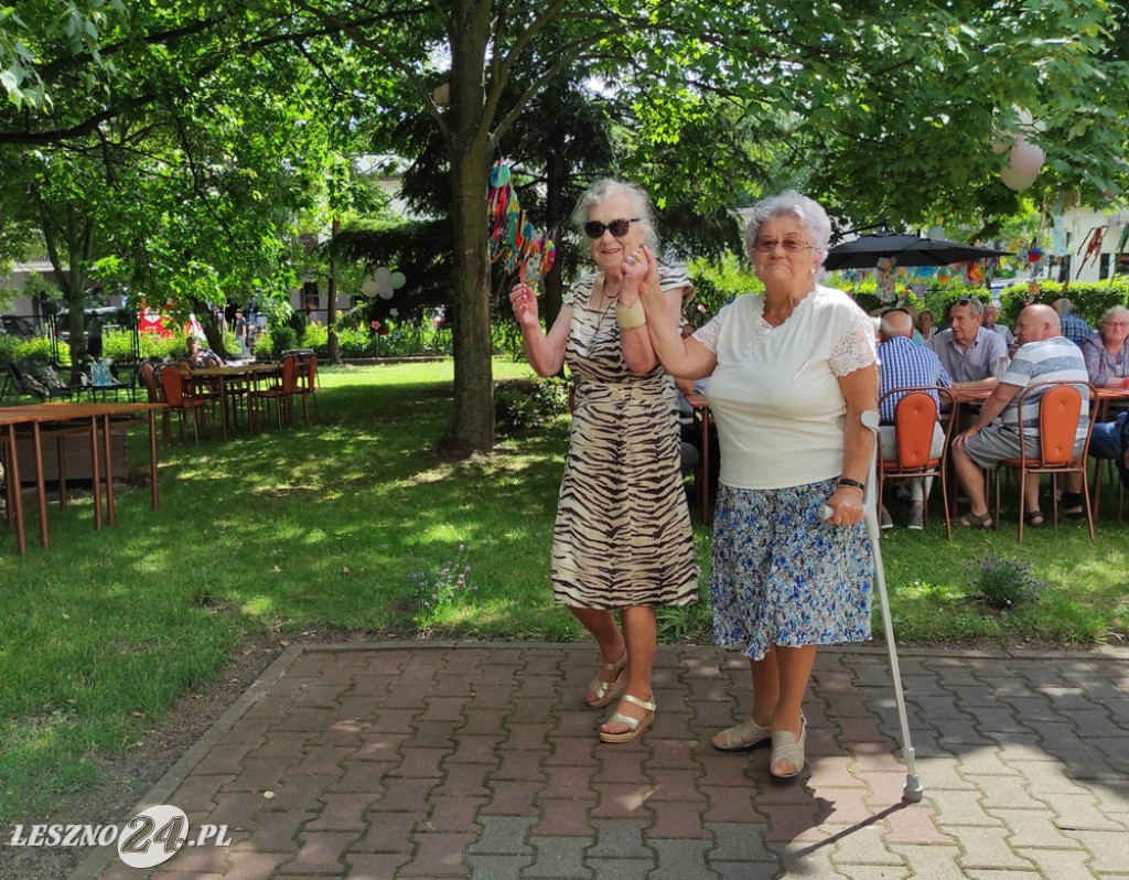 Powitanie lata w Domu Seniora w Lesznie