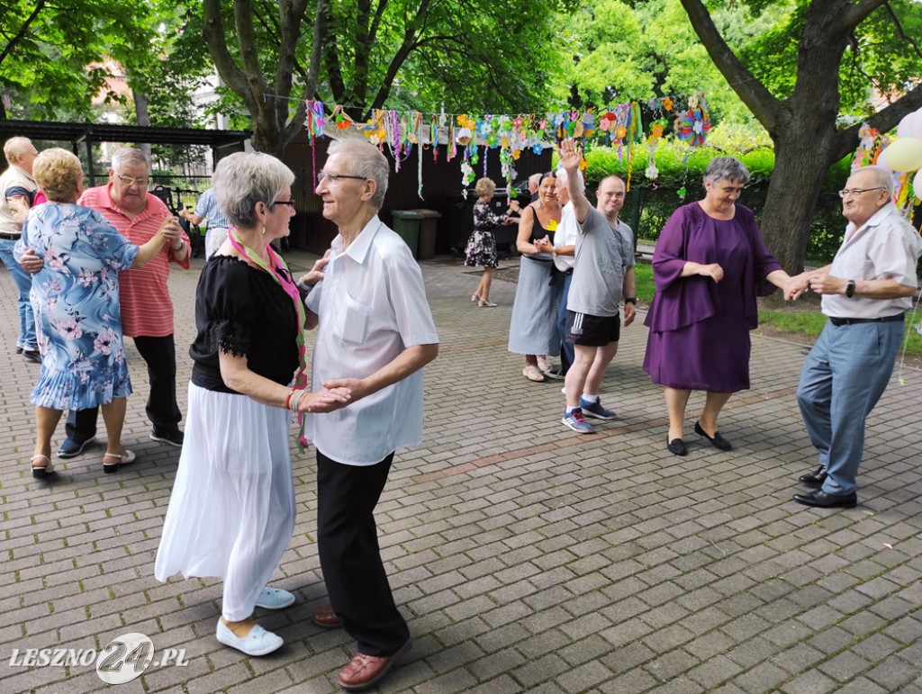 Powitanie lata w Domu Seniora w Lesznie