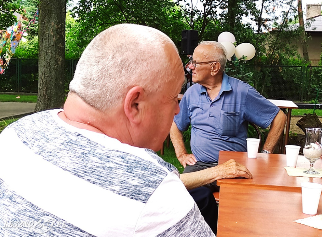 Powitanie lata w Domu Seniora w Lesznie