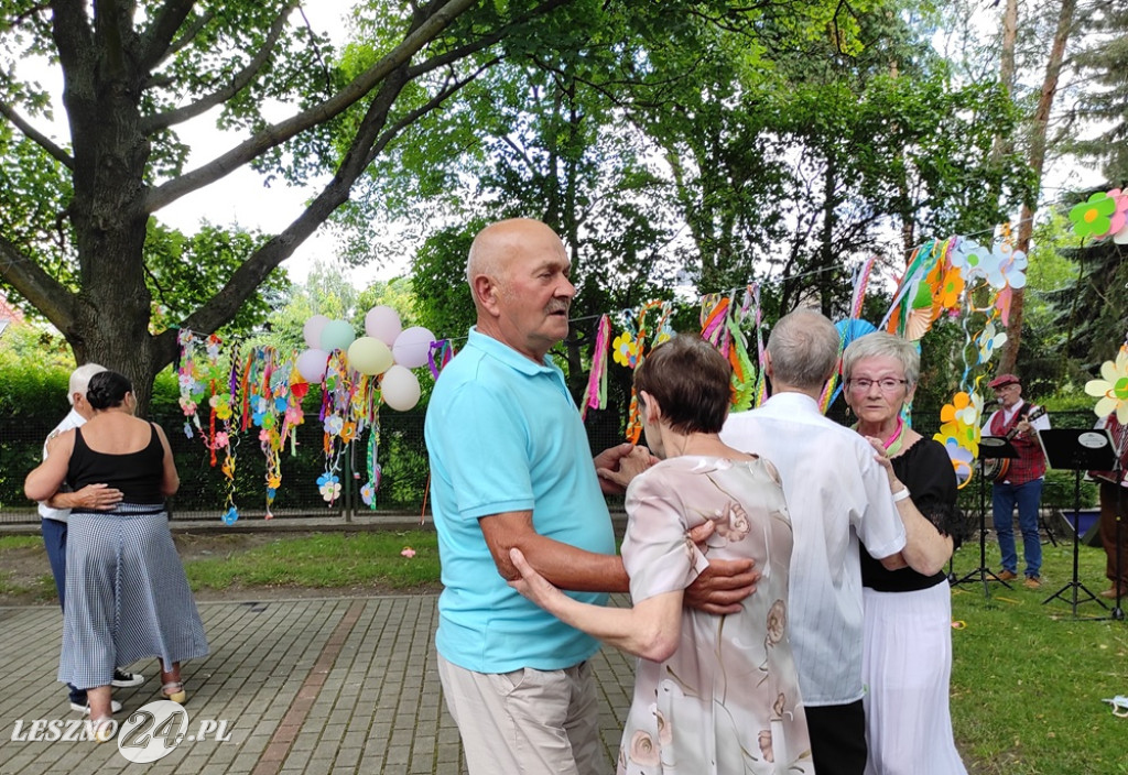Powitanie lata w Domu Seniora w Lesznie