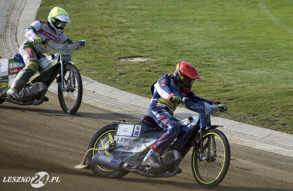 Unia - Włókniarz (U24) 56:34
