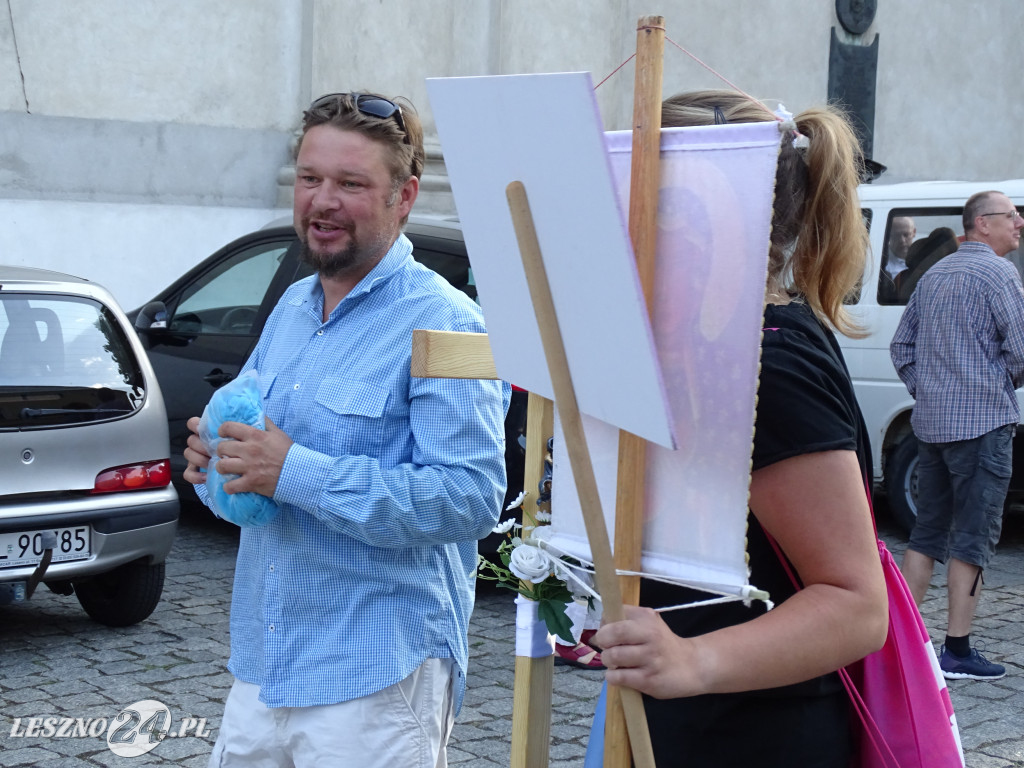 Grupa z Leszna wyruszyła na pielgrzymkę