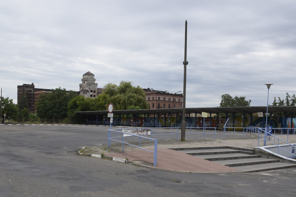 Pustki na leszczyńskim dworcu autobusowym