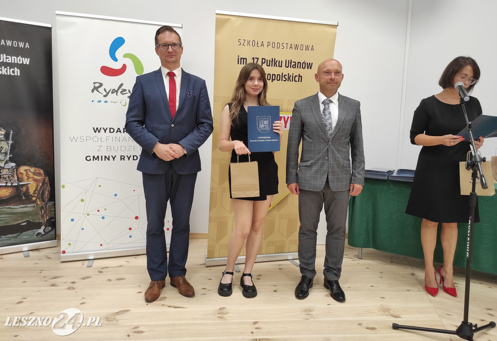 Stypendia burmistrza Rydzyny wręczone