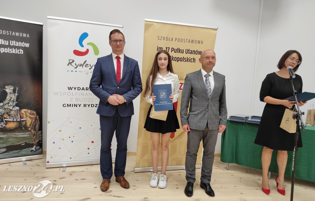Stypendia burmistrza Rydzyny wręczone