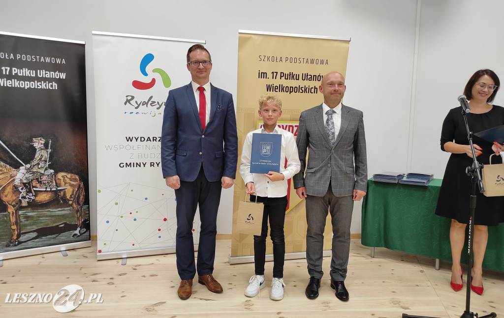 Stypendia burmistrza Rydzyny wręczone