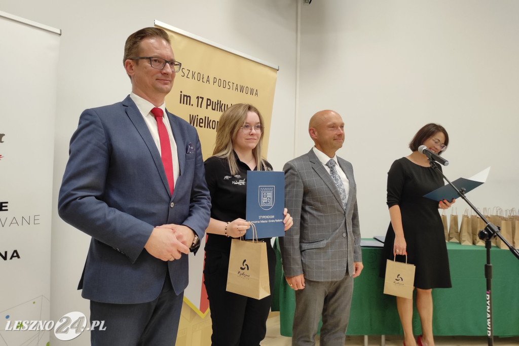 Stypendia burmistrza Rydzyny wręczone