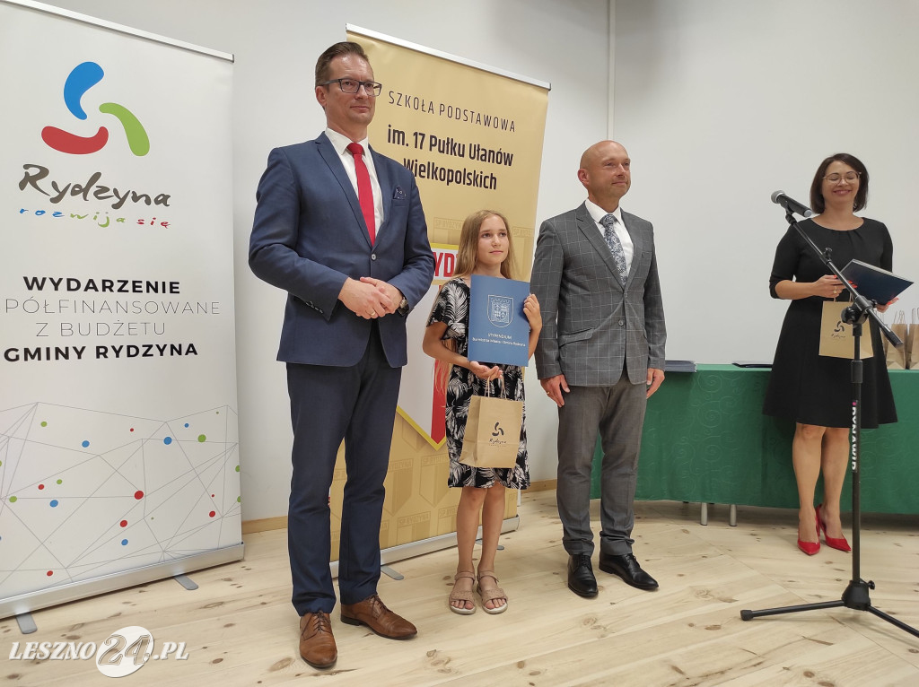 Stypendia burmistrza Rydzyny wręczone