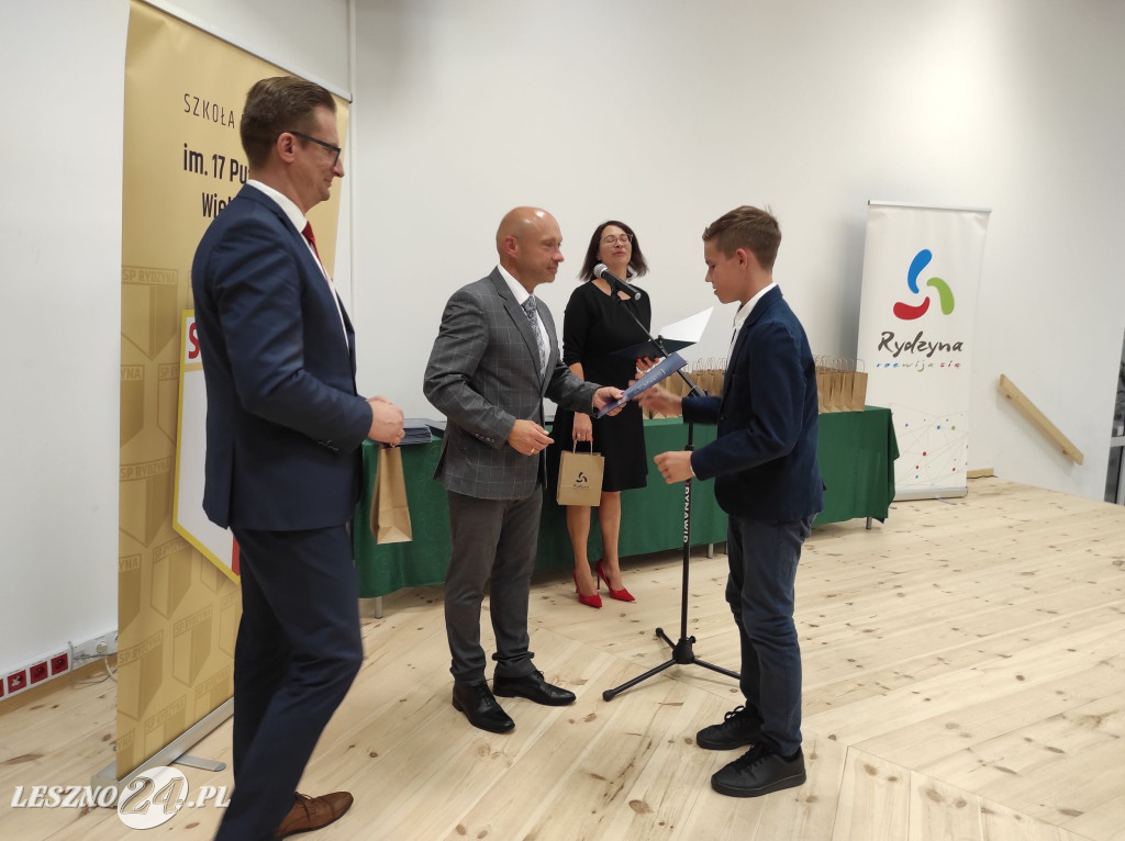 Stypendia burmistrza Rydzyny wręczone
