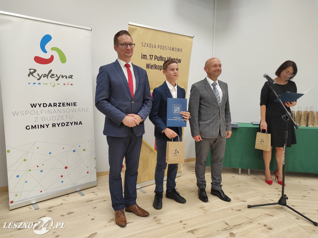 Stypendia burmistrza Rydzyny wręczone