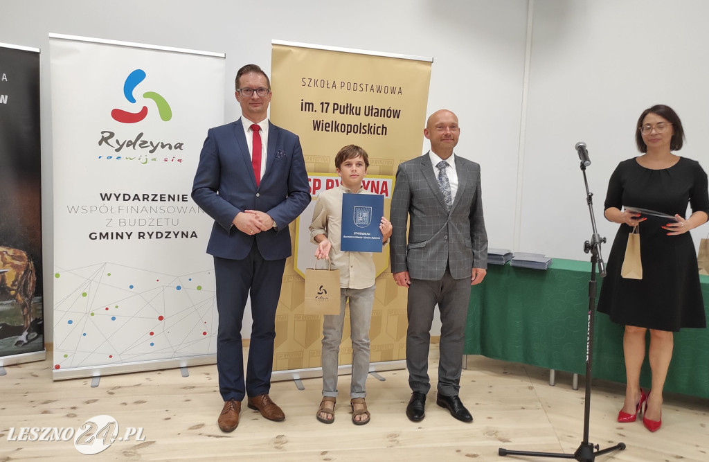 Stypendia burmistrza Rydzyny wręczone