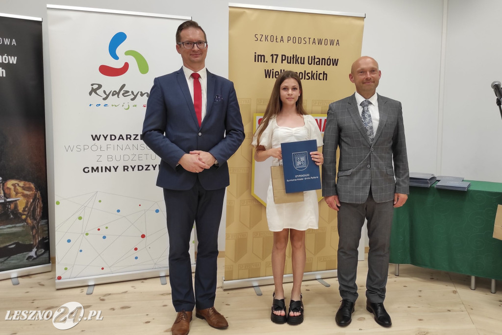 Stypendia burmistrza Rydzyny wręczone