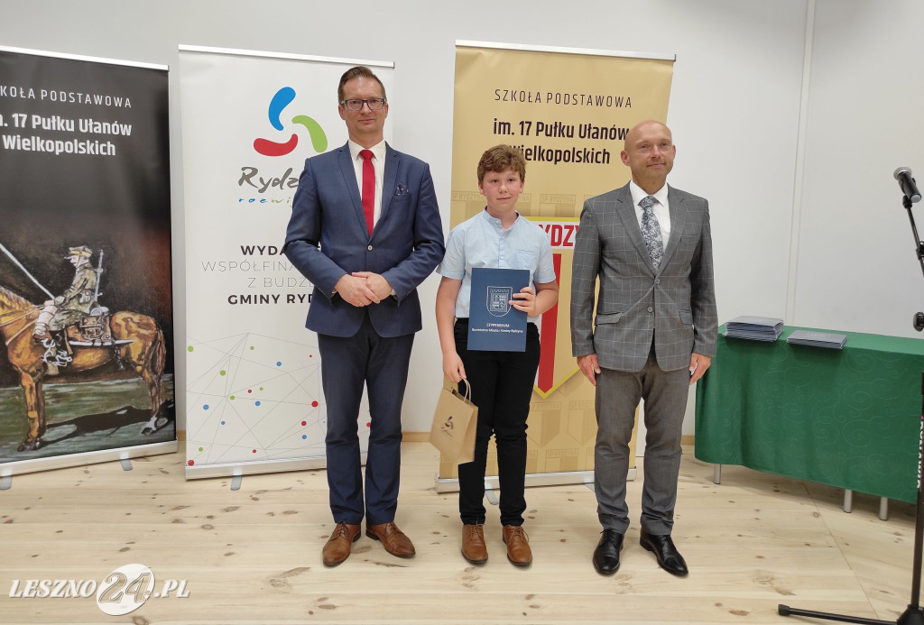 Stypendia burmistrza Rydzyny wręczone