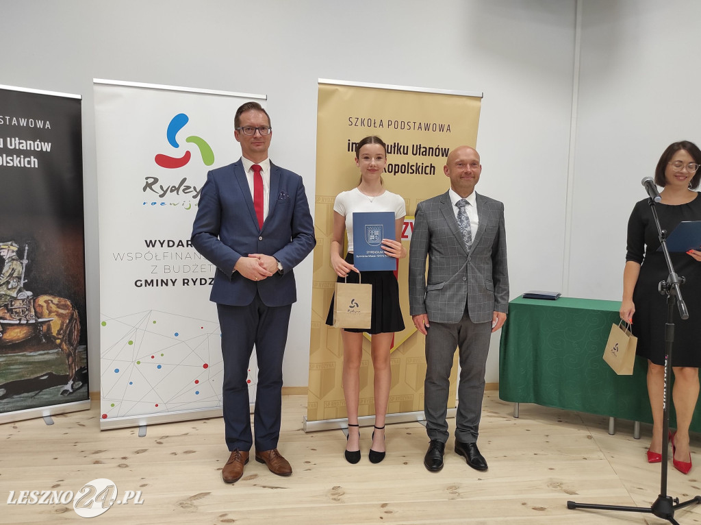 Stypendia burmistrza Rydzyny wręczone