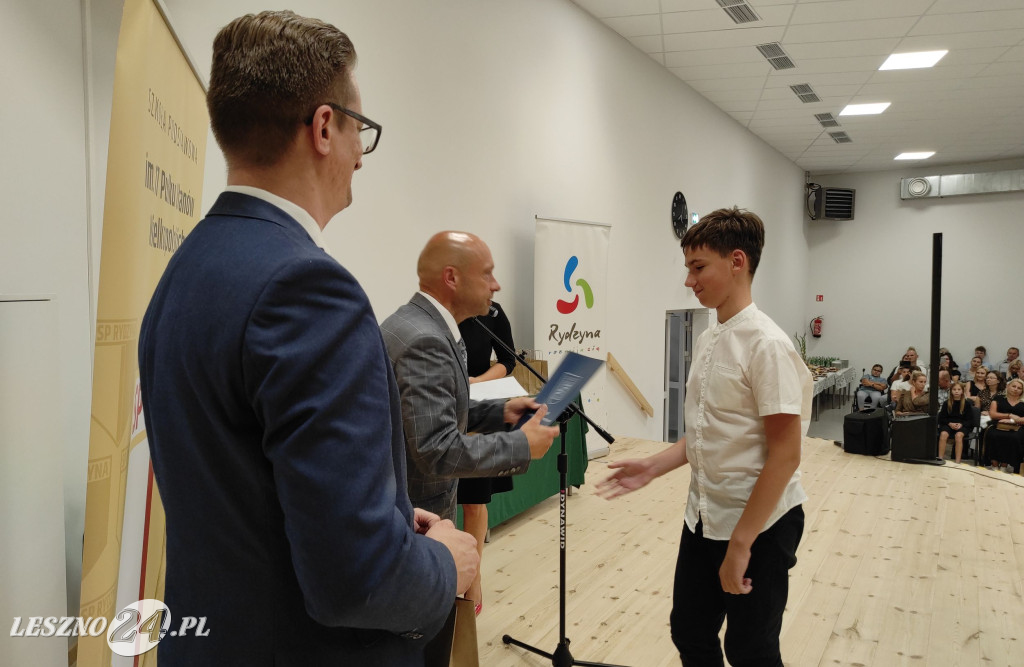 Stypendia burmistrza Rydzyny wręczone