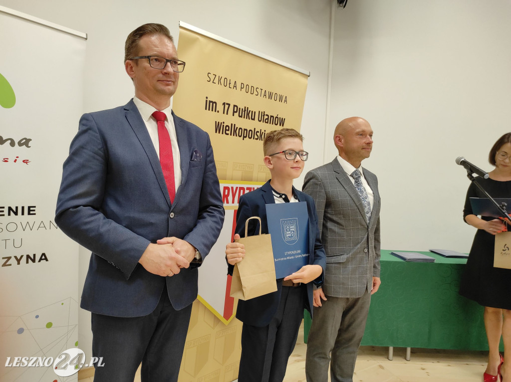 Stypendia burmistrza Rydzyny wręczone