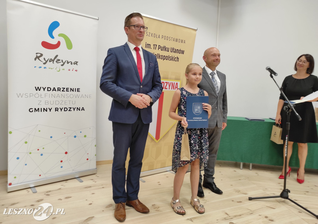 Stypendia burmistrza Rydzyny wręczone