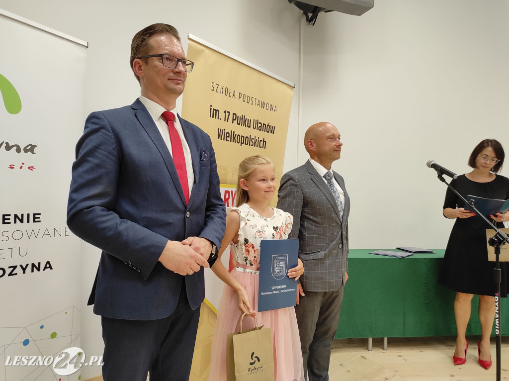 Stypendia burmistrza Rydzyny wręczone