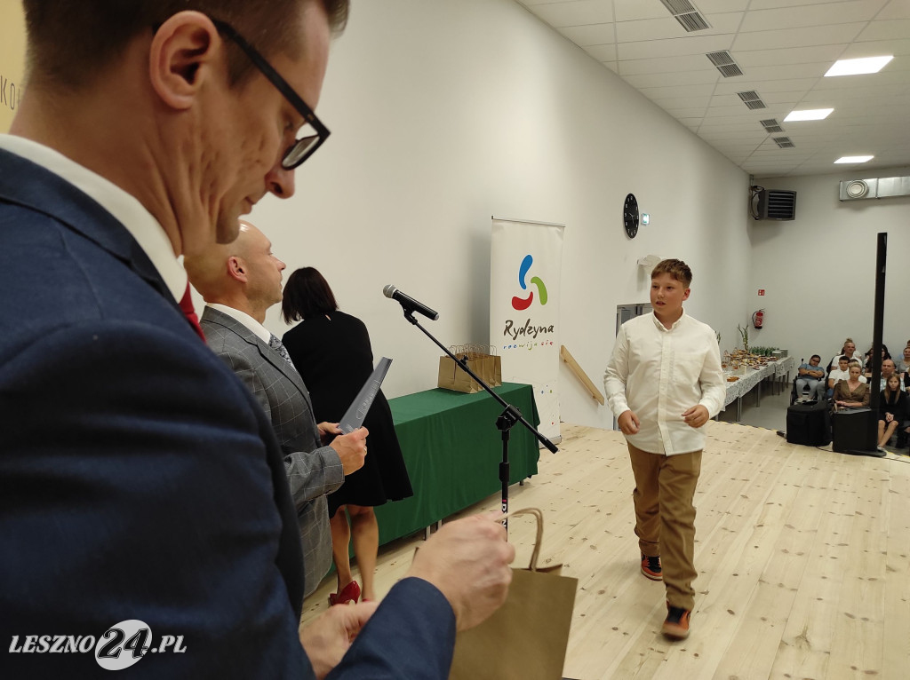 Stypendia burmistrza Rydzyny wręczone