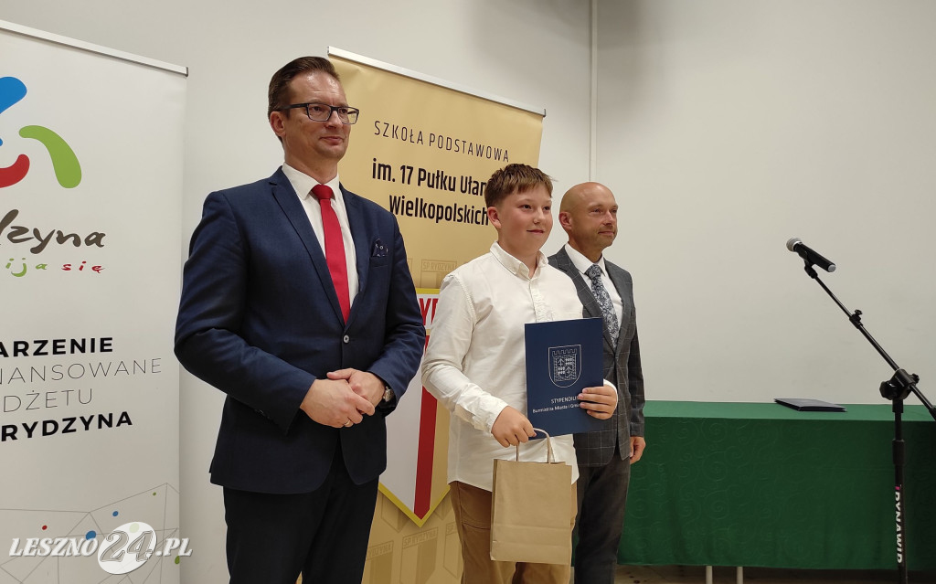 Stypendia burmistrza Rydzyny wręczone