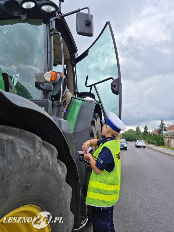 Służby sprawdzały jak pracują rolnicy
