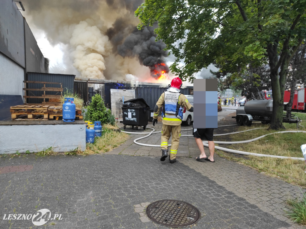 Pożar baru Pastrami Summer w Lesznie