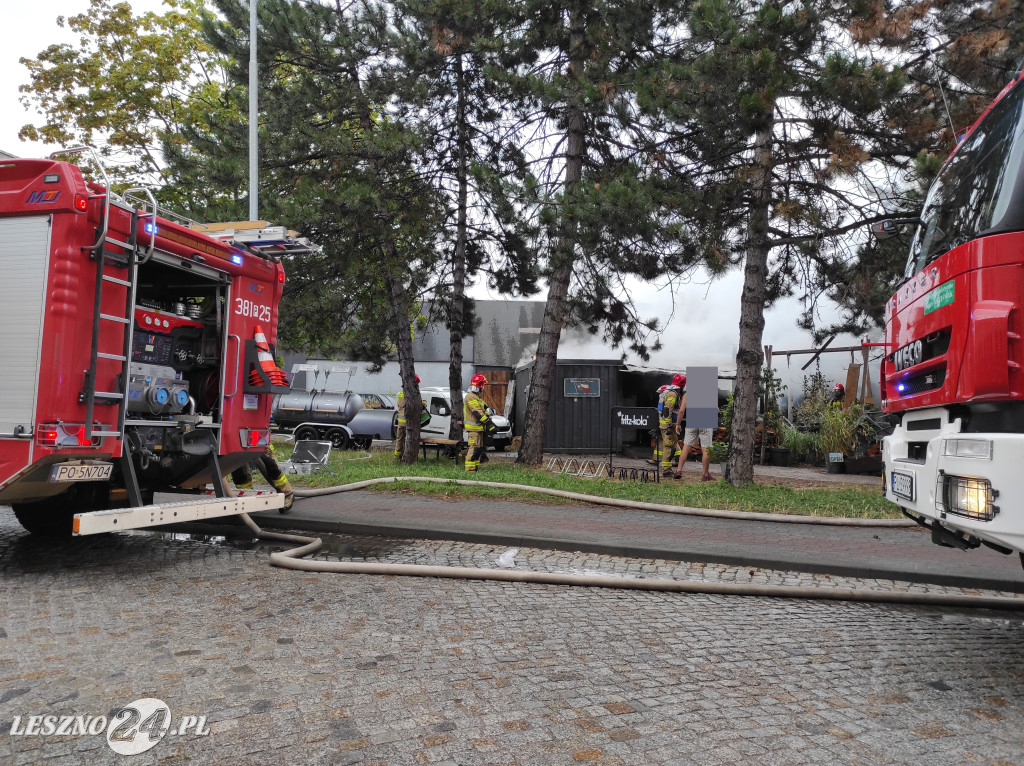 Pożar baru Pastrami Summer w Lesznie
