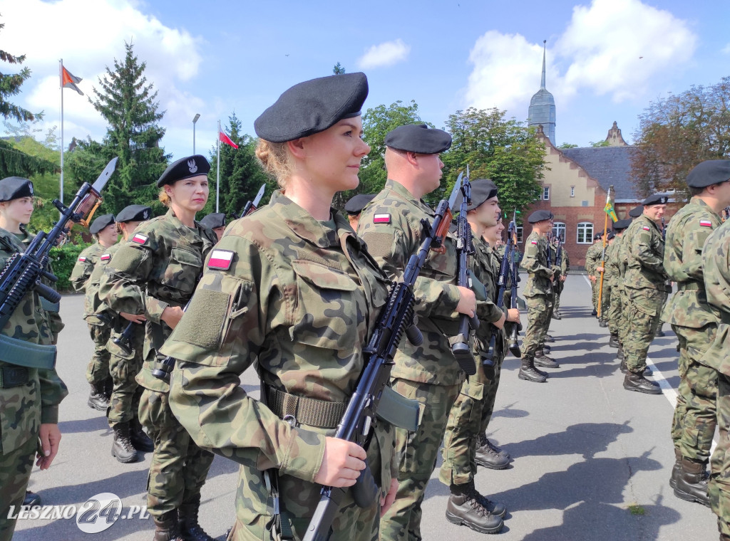 Przysięga wojskowa w Lesznie