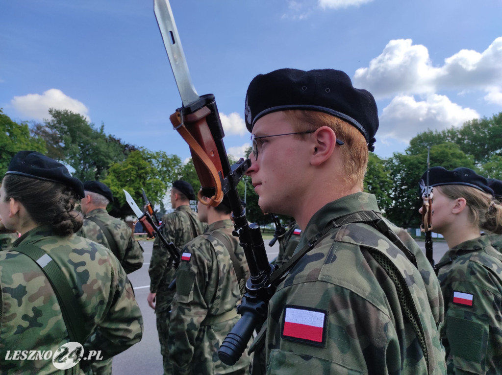 Przysięga wojskowa w Lesznie