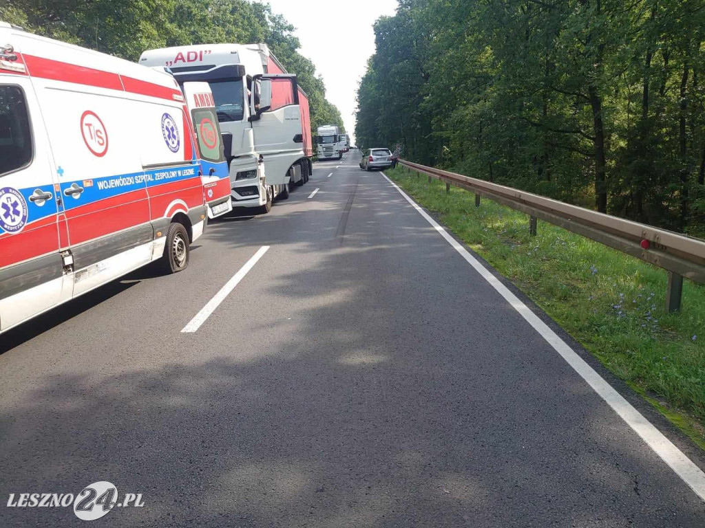 Mazda zderzyła się z karetką pogotowia