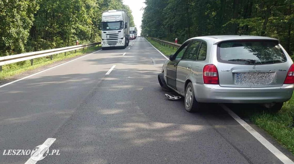 Mazda zderzyła się z karetką pogotowia