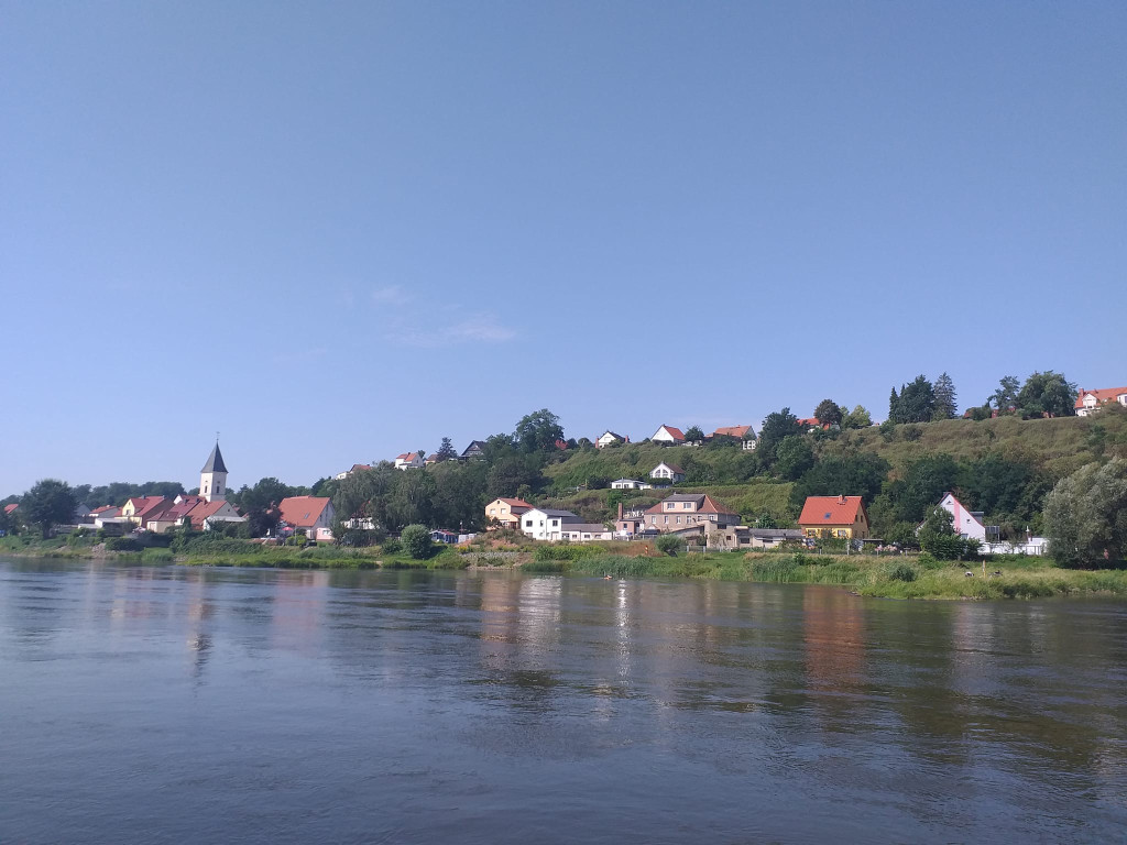Dopłynął do Szczecina i płynie do Bałtyku